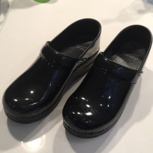 Women’s clogs